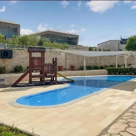 Oscar With Pool Access Apartamento *