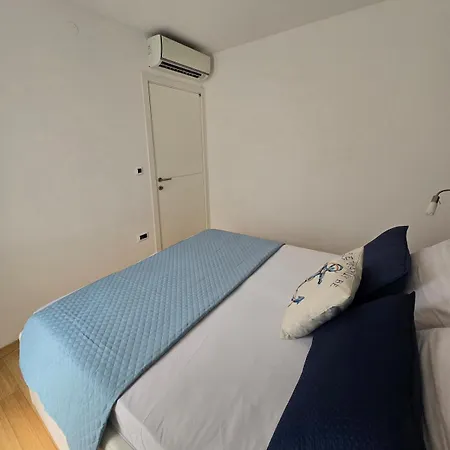 Apartamento Oscar With Pool Access Petrcane